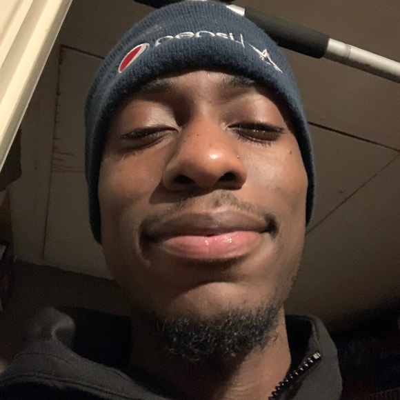 Meet your Posher, Broderick - Picture 1 of 1